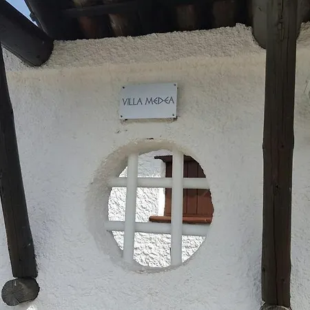 Medea Вилла